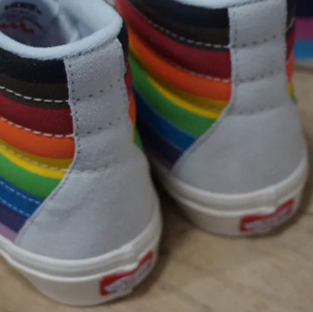 🆕VANS🌈 SK8-HI TOP PRIDE RAINBOW SHOES - Picture 6 of 7